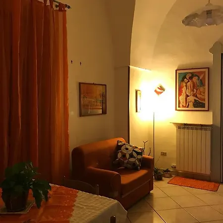 Casa Diega クトロフィアーノ